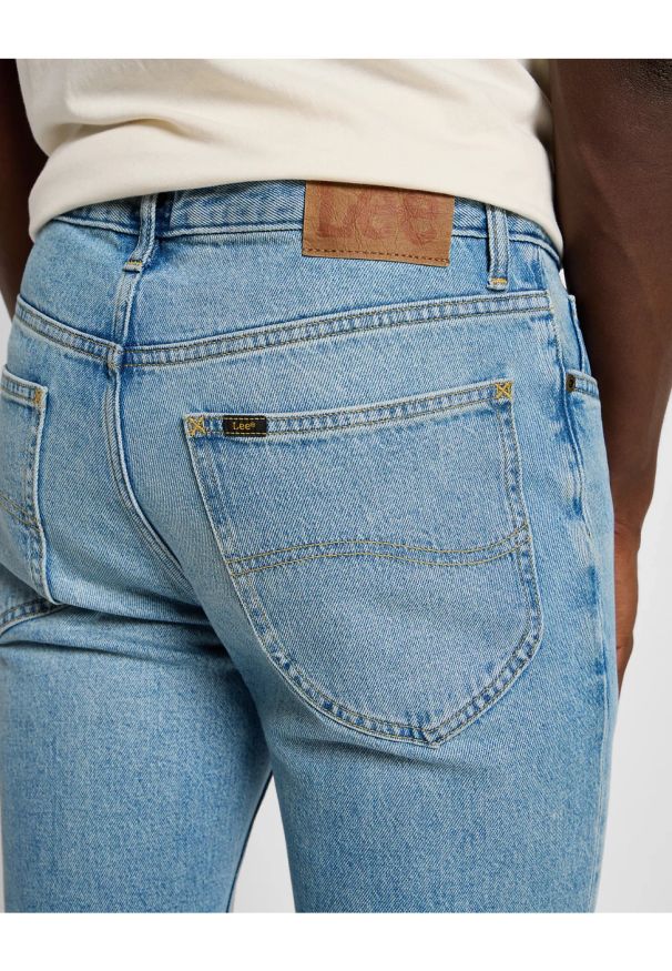 Lee - LEE MĘSKIE SPODNIE JEANSOWE DZWONY LEON RAINE 112356650 L73V008604