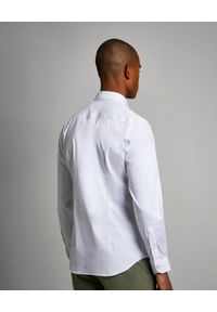 FAY - Biała koszula Strech. Kolor: biały. Materiał: bawełna, tkanina. Długość rękawa: długi rękaw. Długość: długie. Wzór: aplikacja