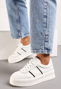 Born2be - Białe Skórzane Sneakersy na Platformie Quine. Kolor: biały. Materiał: skóra. Obcas: na platformie #2
