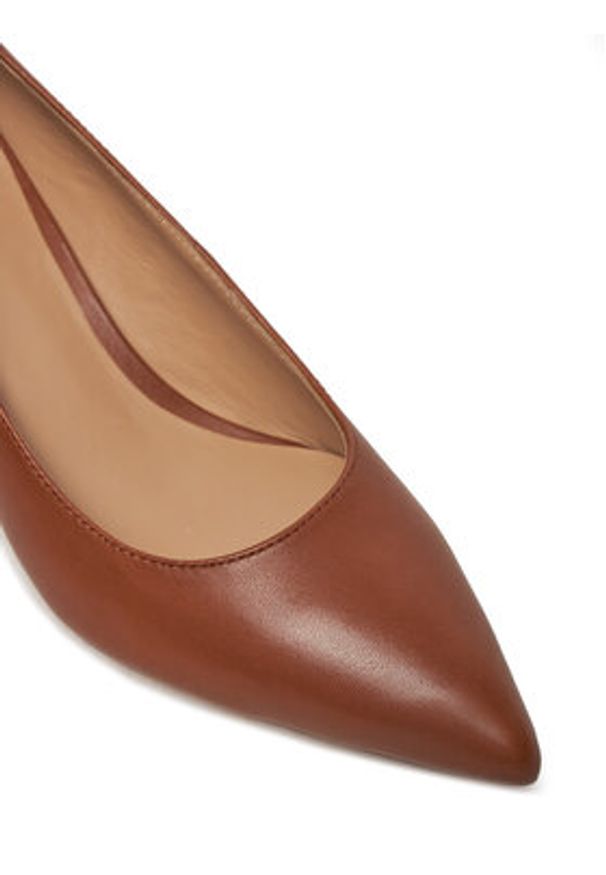 Lauren Ralph Lauren - LAUREN RALPH LAUREN Czółenka 802940572002 Brązowy. Kolor: brązowy. Materiał: skóra