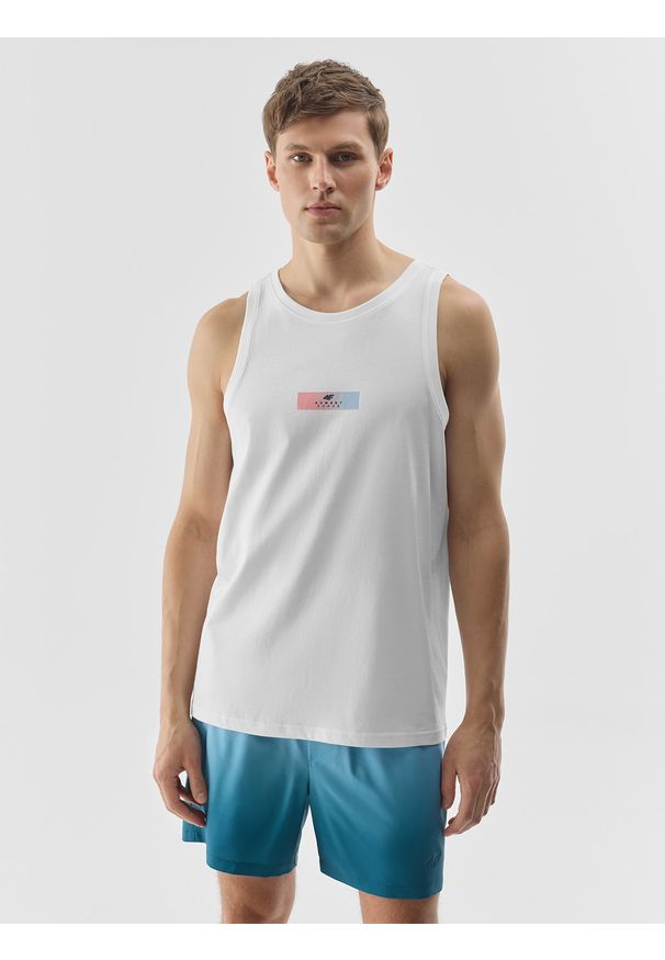 4f - 4F Tank top regular z nadrukiem męski - biały XXL. Kolor: biały. Materiał: bawełna, jersey, dzianina. Długość rękawa: na ramiączkach. Wzór: nadruk