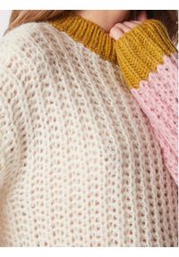 Moss Copenhagen Sweter Hinari Heidi 17212 Écru Regular Fit. Materiał: syntetyk