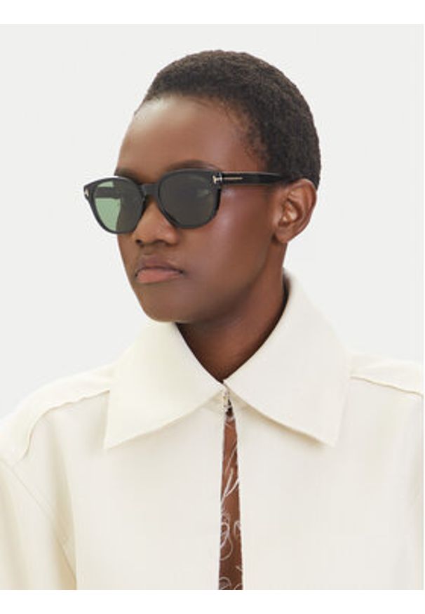 Tom Ford Okulary przeciwsłoneczne FT1180 01N Czarny. Kolor: czarny. Materiał: syntetyk