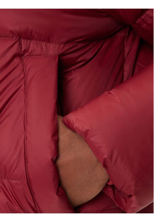 Armani Exchange Kurtka puchowa XM001115 AF16589 UA328 Czerwony Regular Fit. Kolor: czerwony. Materiał: syntetyk