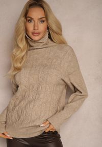 Renee - Ciemnobeżowy Casualowy Golf z Tłoczonym Wzorem Daivyn. Okazja: na co dzień. Typ kołnierza: golf. Kolor: beżowy. Materiał: jeans. Wzór: aplikacja. Styl: casual #3