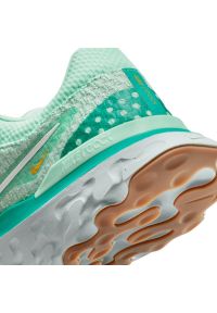 Buty Nike React Infinity Run Flyknit 3 DD3024-301 zielone. Kolor: zielony. Materiał: syntetyk. Szerokość cholewki: normalna. Sport: bieganie #4
