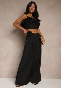 Renee - Czarne Spodnie o Szerokim Kroju High Waist z Kwiatem 3D Firalisse. Okazja: na co dzień. Stan: podwyższony. Kolor: czarny. Wzór: kwiaty. Styl: klasyczny, elegancki, casual #4