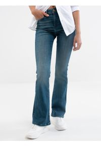 Big-Star - Spodnie jeans damskie z rozszerzaną nogawką Clara Flare 511. Stan: podwyższony. Kolor: niebieski. Styl: retro #1