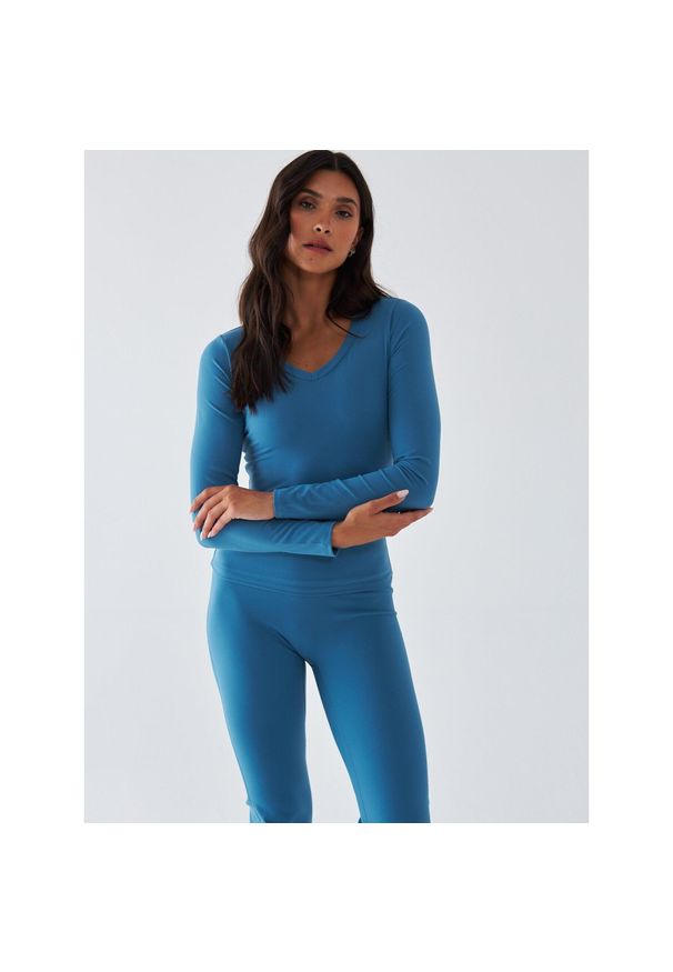 BESHAPED - Longsleeve Sportowy BeShaped Morning Dew. Kolor: niebieski. Materiał: nylon, elastan. Długość rękawa: długi rękaw. Sport: fitness