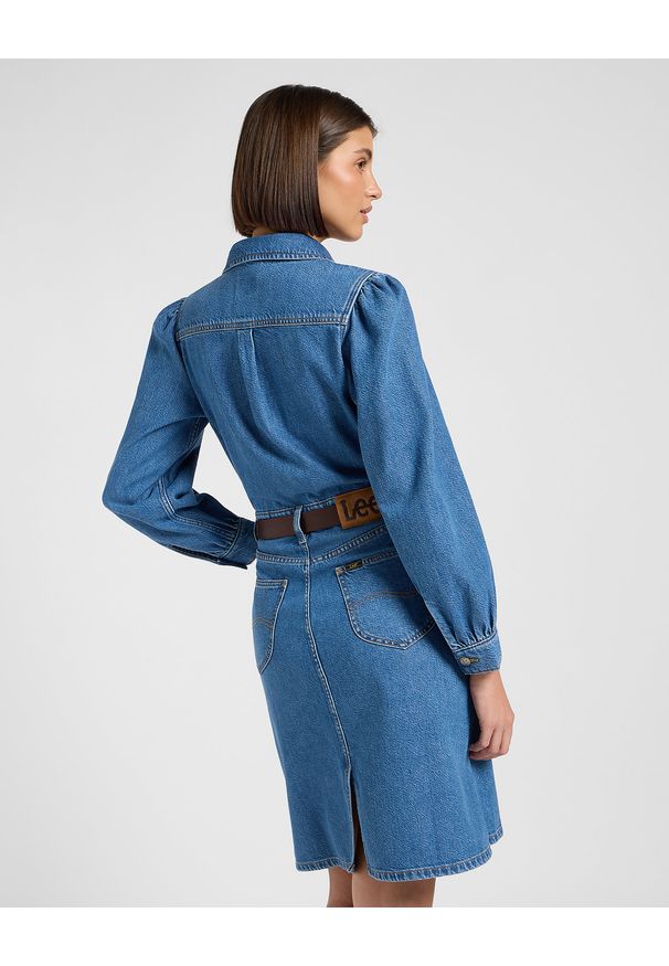 Lee - DAMSKA SUKIENKA JEANSOWA LEE LONG SLEEVE DRESS FINE BLUE 112370996. Materiał: jeans. Długość rękawa: długi rękaw