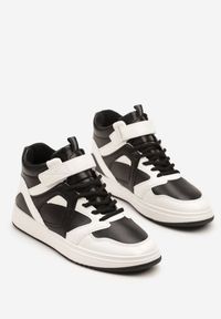 Renee - Czarno-Białe Sneakersy z Wysoką Cholewką Ylattia. Okazja: na co dzień. Wysokość cholewki: przed kolano. Zapięcie: rzepy. Kolor: czarny. Szerokość cholewki: normalna. Wzór: aplikacja #3