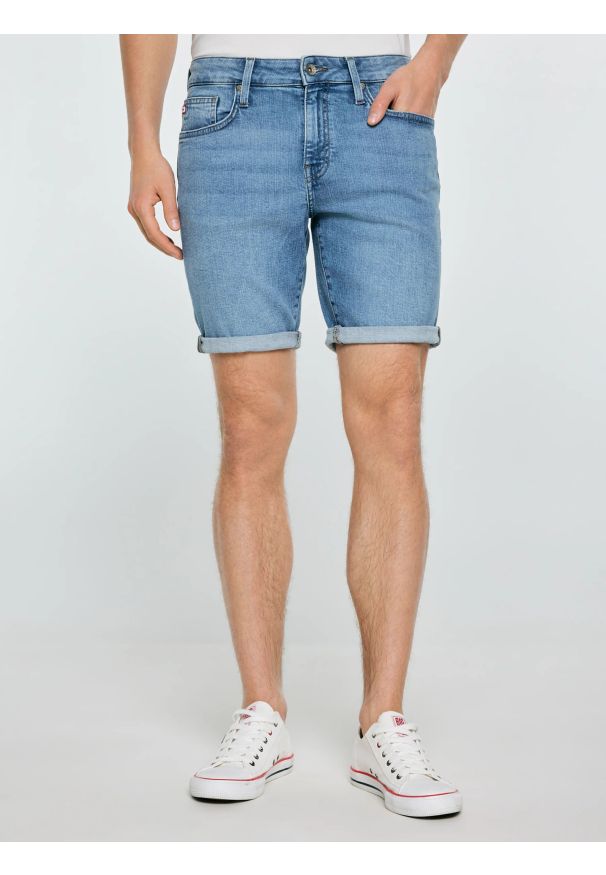 Big-Star - Szorty męskie jeansowe niebieskie Aden 268. Okazja: na co dzień. Kolor: niebieski. Materiał: jeans. Styl: casual, sportowy