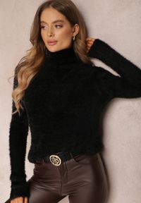 Renee - Czarny Golf Wełniany Cheki. Typ kołnierza: golf. Kolor: czarny. Materiał: wełna. Długość rękawa: długi rękaw. Długość: długie