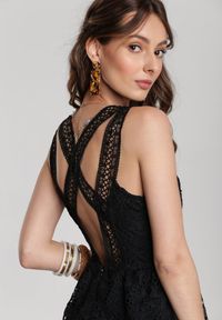 Renee - Czarna Sukienka Viviamara. Kolor: czarny #4