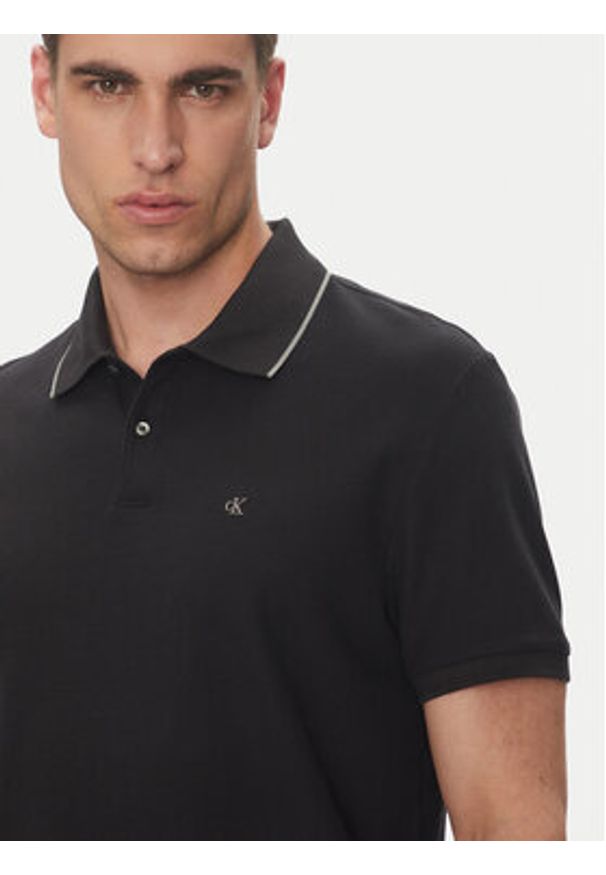 Calvin Klein Polo LV04LC239G Czarny Regular Fit. Typ kołnierza: polo. Kolor: czarny. Materiał: bawełna