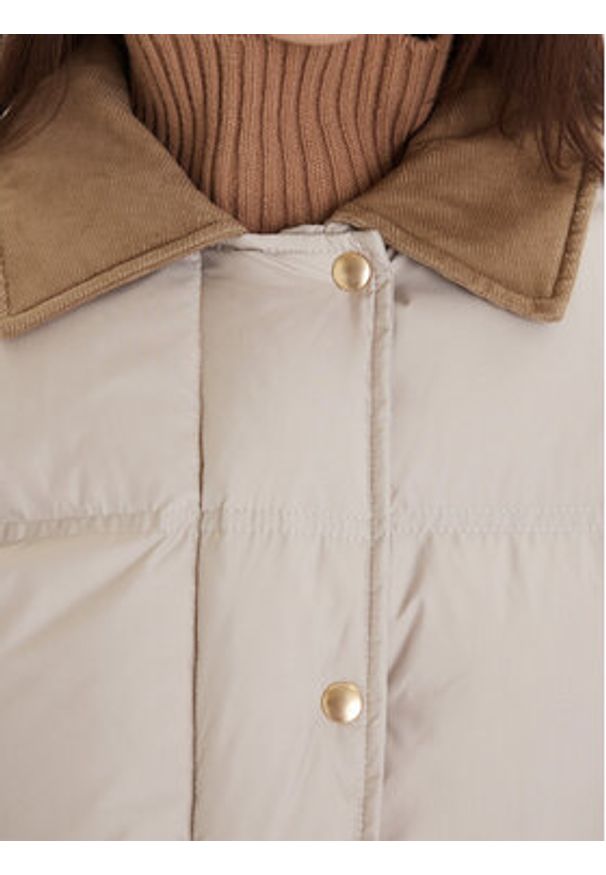 Marc O'Polo Kurtka puchowa 509 1119 70099 Écru Regular Fit. Typ kołnierza: polo. Materiał: syntetyk