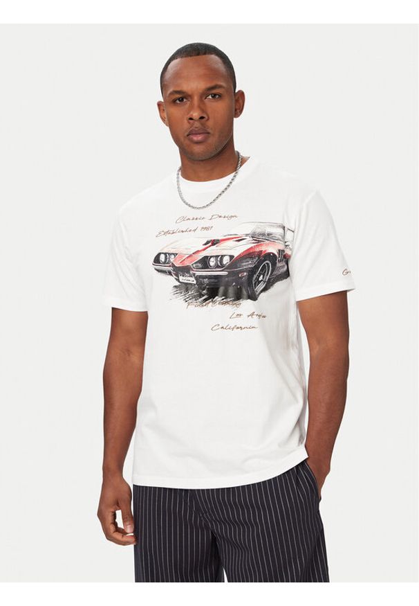 Guess T-Shirt M6YI45 K4231 Biały Regular Fit. Kolor: biały. Materiał: bawełna