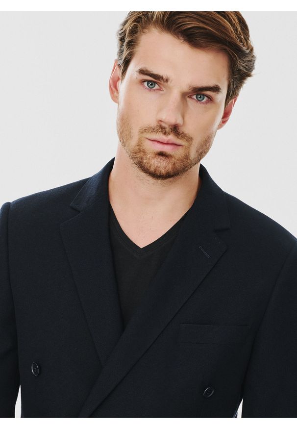 Pako Lorente - PAKO LORENTE – Granatowa dwurzędowa marynarka męska. Okazja: na co dzień. Kolor: czarny, niebieski. Materiał: elastan, wiskoza, poliester. Wzór: gładki. Styl: casual