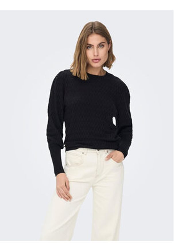 only - ONLY Sweter 15264797 Czarny Regular Fit. Kolor: czarny. Materiał: wiskoza