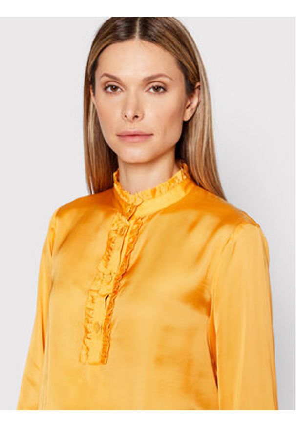 Karen by Simonsen Bluzka Dagmar 10103961 Żółty Regular Fit. Kolor: żółty. Materiał: wiskoza
