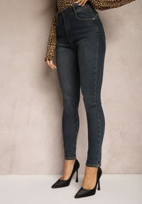 Renee - Granatowe Basicowe Jeansy Skinny Fit Regualr Waist Tiarena. Kolor: niebieski