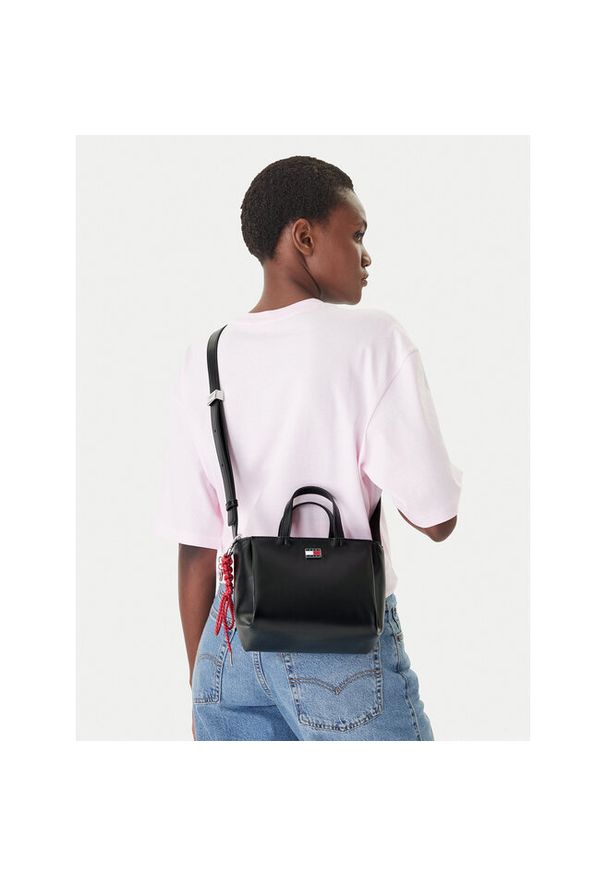 Torebka Tommy Jeans. Kolor: czarny