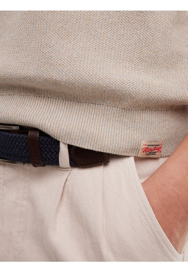 Big-Star - Sweter męski polo z krótkim rękawem beżowy Polonezzo 801. Typ kołnierza: polo. Kolor: beżowy. Materiał: bawełna, jeans, materiał, dzianina. Długość rękawa: krótki rękaw. Długość: krótkie. Wzór: melanż. Styl: retro, klasyczny, elegancki