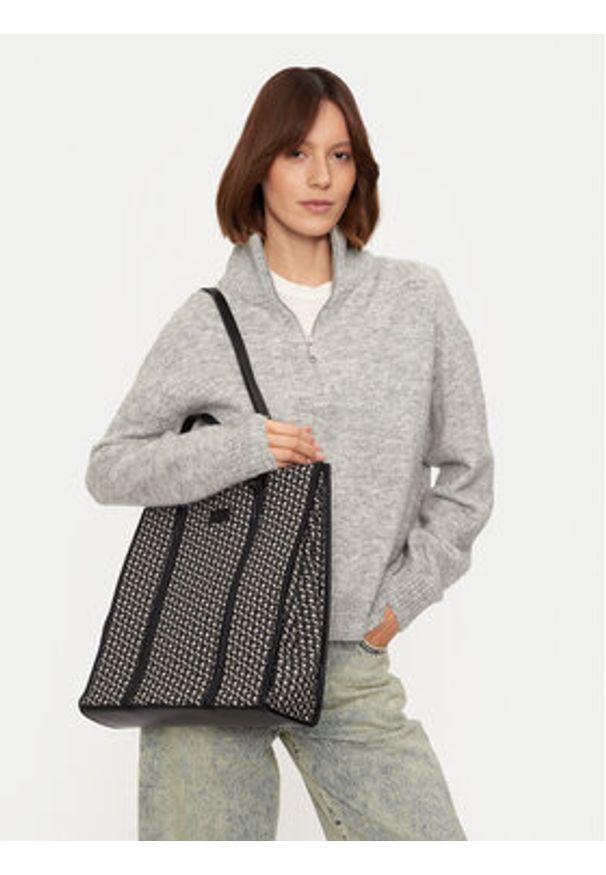 Pepe Jeans Torebka PL031466 Czarny. Kolor: czarny