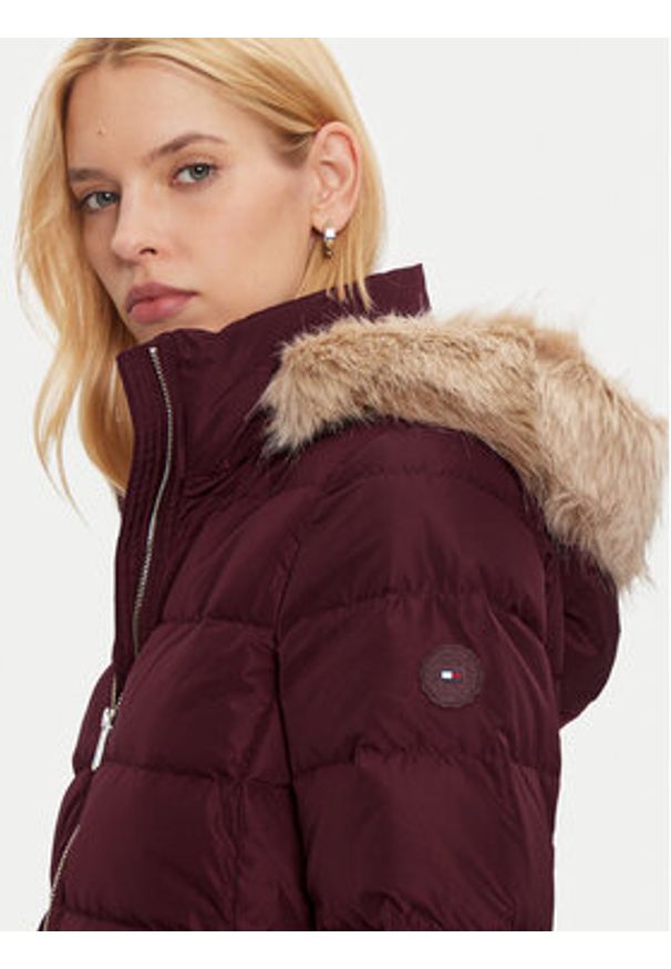 TOMMY HILFIGER - Tommy Hilfiger Kurtka puchowa Heritage WW0WW43234 Bordowy Regular Fit. Kolor: czerwony. Materiał: syntetyk. Sezon: zima