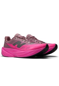 Buty damskie New Balance FuelCell Rebel v5 WFCX70N – różowe. Kolor: różowy. Materiał: syntetyk, materiał, guma. Szerokość cholewki: normalna. Wzór: geometria. Sport: bieganie, fitness #5