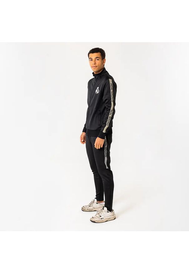 Dres treningowy Real Madrid męski 25/26 - czarny. Kolor: wielokolorowy, czarny. Materiał: dresówka. Sport: fitness, piłka nożna