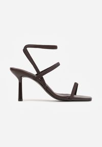 Renee - Brązowe Sandały na Szpilce z Dopasowującymi się do Stopy Paskami Usinrya. Zapięcie: pasek. Kolor: brązowy. Materiał: satyna. Wzór: paski. Obcas: na szpilce. Wysokość obcasa: średni #2