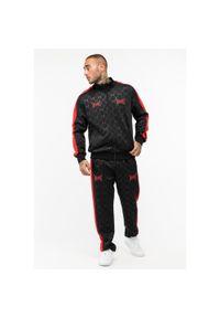TAPOUT - Dres o regularnym kroju Tapout Punkass. Kolor: czerwony, czarny, wielokolorowy. Materiał: dresówka. Wzór: aplikacja. Sport: fitness