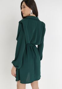 Born2be - Ciemnozielona Sukienka Gryntarish. Kolor: zielony. Materiał: materiał, zamsz. Typ sukienki: proste. Długość: mini #2