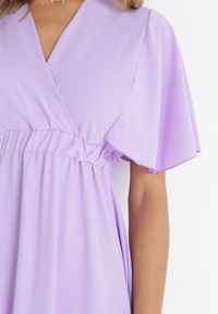 Born2be - Fioletowa Rozkloszowana Sukienka Midi z Kopertowym Dekoltem i Gumką w Talii Muntani. Kolor: fioletowy. Długość rękawa: krótki rękaw. Typ sukienki: kopertowe. Długość: midi #5