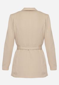Born2be - Jasnobeżowa Marynarka Jednorzędowa z Wiązanym Paskiem Isabelline. Kolor: beżowy. Styl: elegancki
