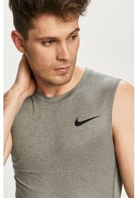 Nike - T-shirt. Kolor: szary. Materiał: tkanina, skóra, dzianina, włókno #5