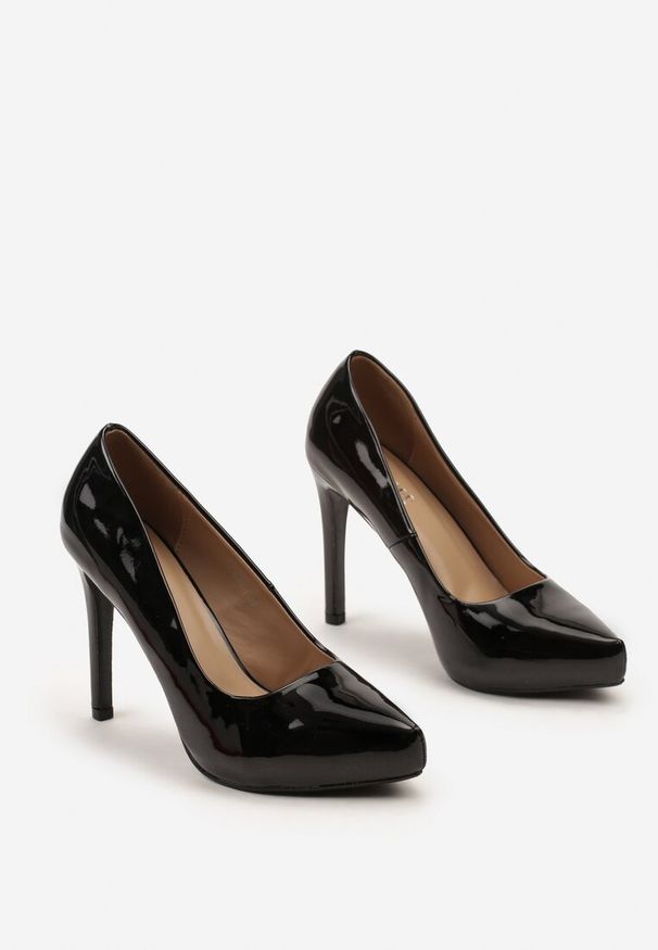 Renee - Czarne Szpilki z Lakierowanej Ekoskóry Nobile. Okazja: na spotkanie biznesowe. Kolor: czarny. Materiał: lakier. Obcas: na szpilce. Styl: wizytowy, biznesowy