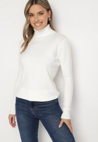 Born2be - Biały Sweter z Golfem z Domieszką Kaszmiru i Wiskozy Zaisma. Okazja: na co dzień. Typ kołnierza: golf. Kolor: biały. Materiał: kaszmir, wiskoza. Długość rękawa: długi rękaw. Długość: długie. Styl: casual, elegancki #5