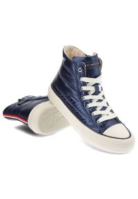 TOMMY HILFIGER - Granatowe Trampki Tommy Hilfiger Modne Pikowane Buty Damskie. Kolor: niebieski. Materiał: skóra ekologiczna, materiał. Szerokość cholewki: normalna. Styl: sportowy #6