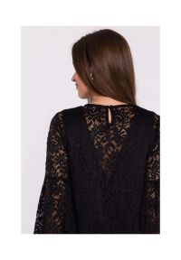 Stylove - Czarna sukienka koronkowa elegancka trapezowa. Okazja: na imprezę. Kolor: czarny. Materiał: koronka. Wzór: gładki, koronka. Typ sukienki: trapezowe. Styl: elegancki, wizytowy #2