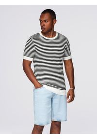 Ombre Clothing - Dzianinowy t-shirt męski w marynarskie paski z ażurowym splotem – czarno-biały V1 OM-TSCT-0255 - XXL. Okazja: na spacer. Kolor: czarny. Materiał: dzianina. Długość: krótkie. Wzór: ażurowy, ze splotem, paski. Sezon: lato. Styl: elegancki #6