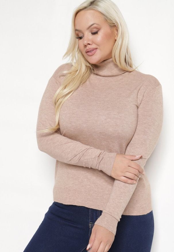 Born2be - Beżowy Golf z Bawełną o Prostym Kroju Gemista. Okazja: na co dzień. Typ kołnierza: golf. Kolekcja: plus size. Kolor: beżowy. Materiał: bawełna. Styl: klasyczny, elegancki, casual