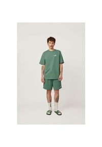 Szorty Kubota ciemnozielone męskie. Kolor: zielony. Materiał: dresówka, bawełna #1