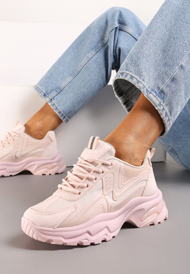 Born2be - Różowe Sznurowane Sneakersy na Grubej Podeszwie z Przeszyciami Vleni. Okazja: na co dzień. Kolor: różowy