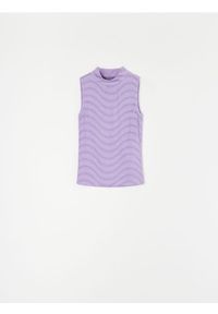 Sinsay - Prążkowana bluzka bez rękawów z półgolfem - fioletowy. Kolor: fioletowy. Materiał: prążkowany. Długość rękawa: bez rękawów