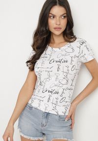 Born2be - Biały T-shirt z Bawełny Zdobiony Nadrukiem z Napisami Mirindela. Okazja: na co dzień. Kolor: biały. Materiał: bawełna. Wzór: napisy, aplikacja, nadruk. Styl: klasyczny, elegancki, casual