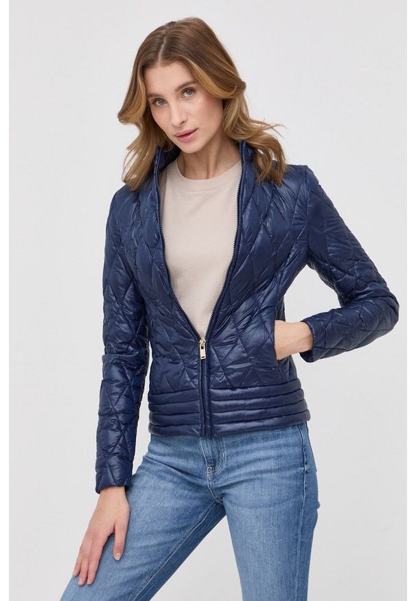 Trussardi Jeans - Trussardi kurtka damska kolor granatowy przejściowa. Kolor: niebieski