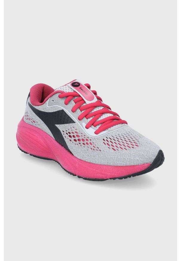 Diadora - Buty Freccia. Nosek buta: okrągły. Zapięcie: sznurówki. Kolor: srebrny. Materiał: guma