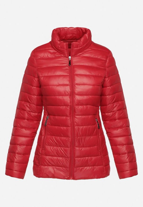 Born2be - Czerwona Kurtka Pikowana na Sezon Przejściowy Verlisa. Okazja: na co dzień. Typ kołnierza: bez kaptura. Kolor: czerwony. Styl: casual